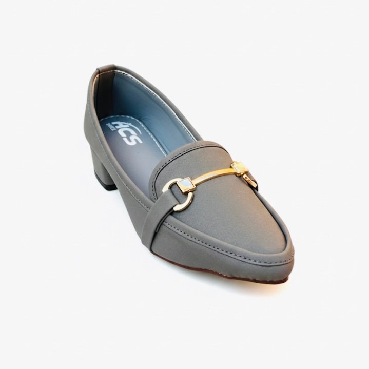 women’s court shoes