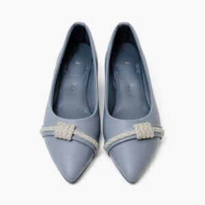 women’s court shoes